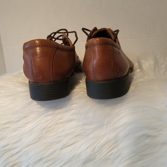 Clarks Men's Brown Leather Dress Shoes - Picture 5 of 7